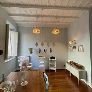 Holidays At Charme Appartement
